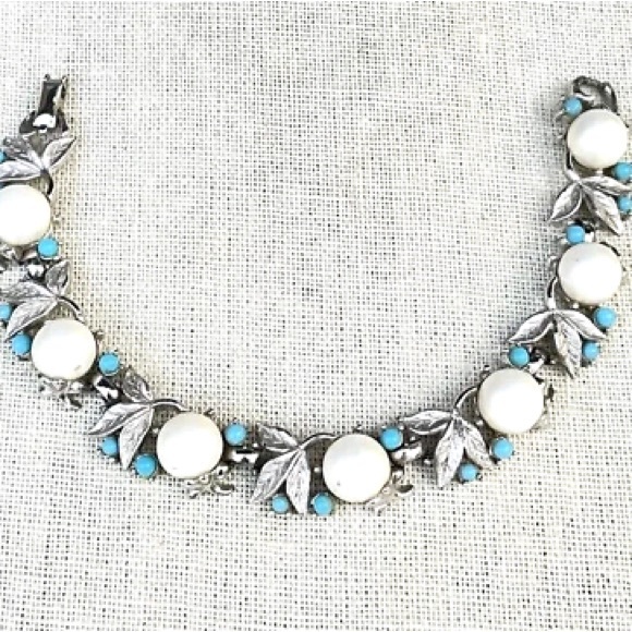 Sarah Coventry Jewelry - Sarah Coventry 1961 vintage, Alaskan Summer Bracelet